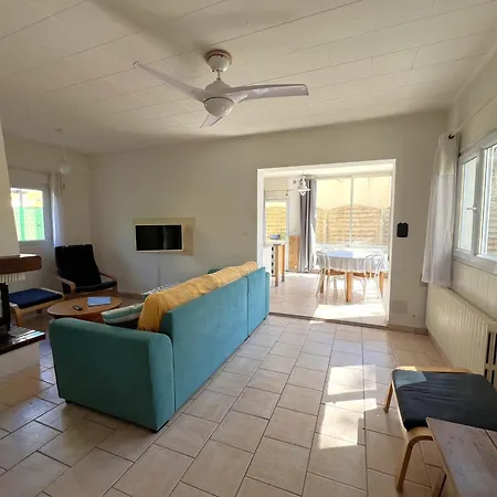 Mistral T3 Climatise Pour 4 Personnes Proche De La Capte Apartmán *