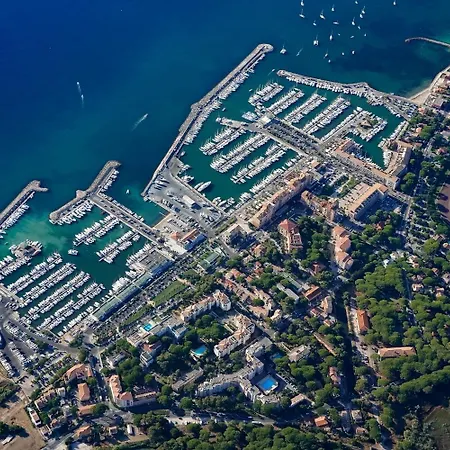 Appartement Mistral T3 Climatise Pour 4 Personnes Proche De La Capte Hyères