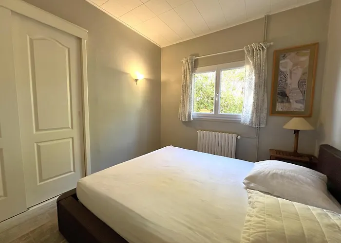 Mistral T3 Pour 4 Personnes Proche De La Capte *